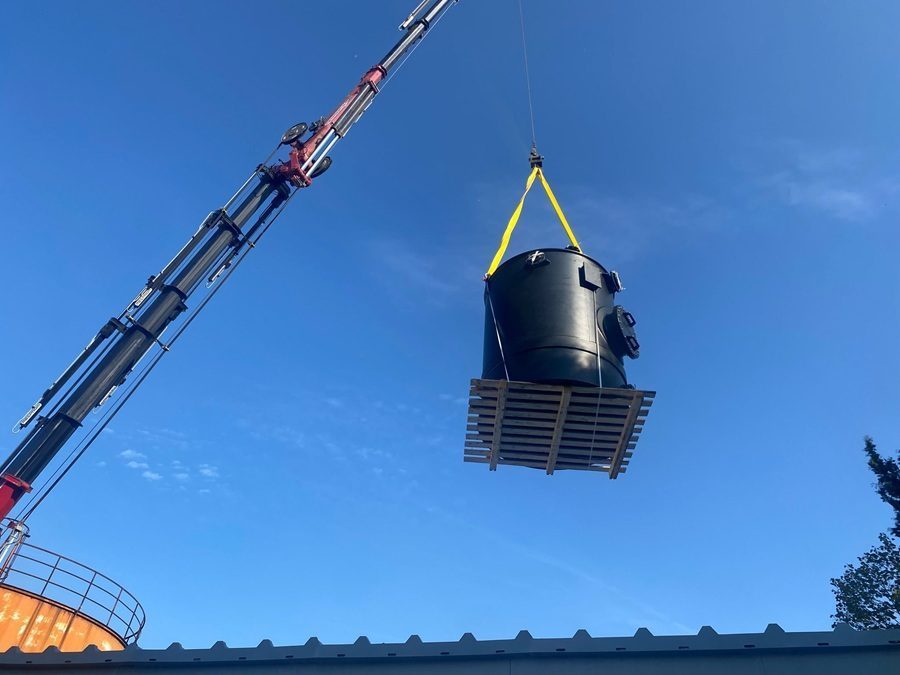 Cone-Bottom Plastic Tanks — 3