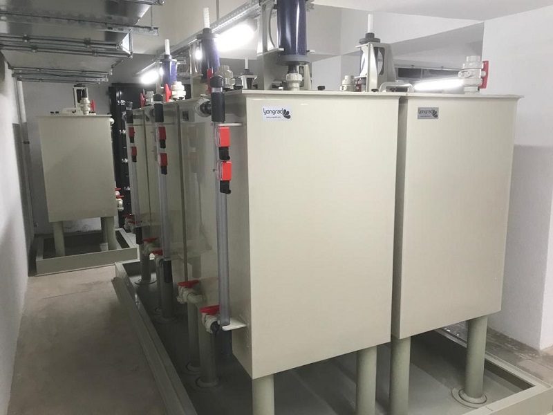 Rectangular Plastic Tanks