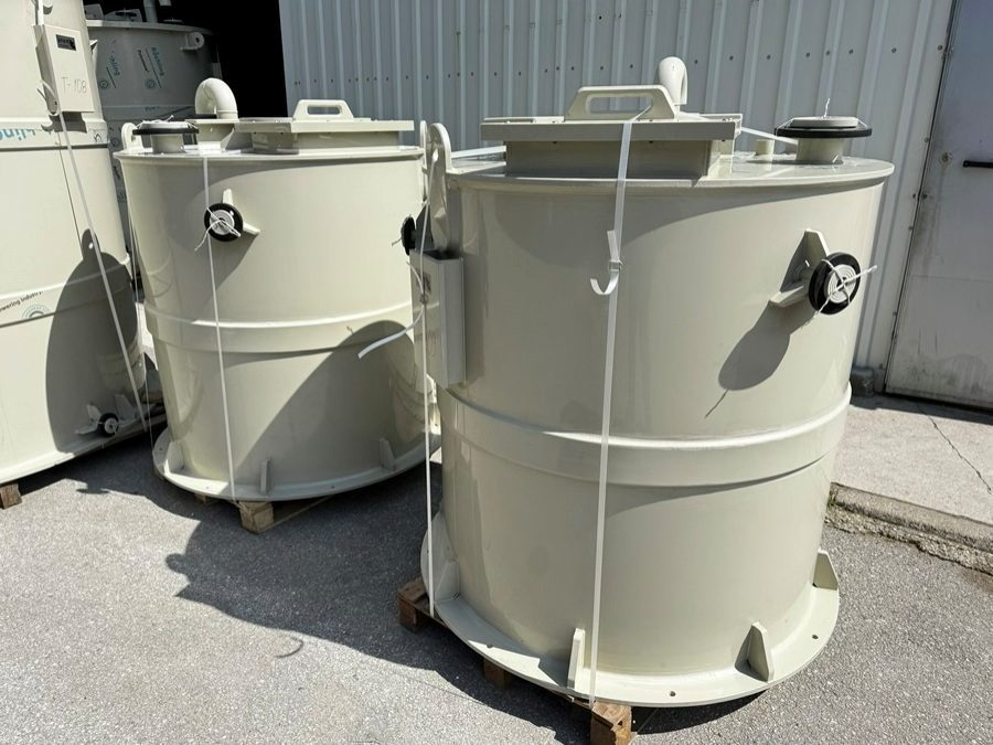 Cylindrical Plastic Tanks